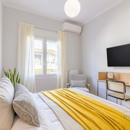 Sun-Splashed 2-Bdr Corner Apartment With Hillside Views! Афины Экстерьер фото